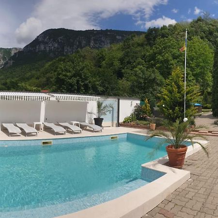 Cazare Casa Sandra Băile Herculane Exteriör bild